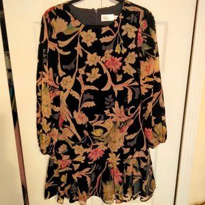 Eliza J Dress Size 2 Long Sleeve